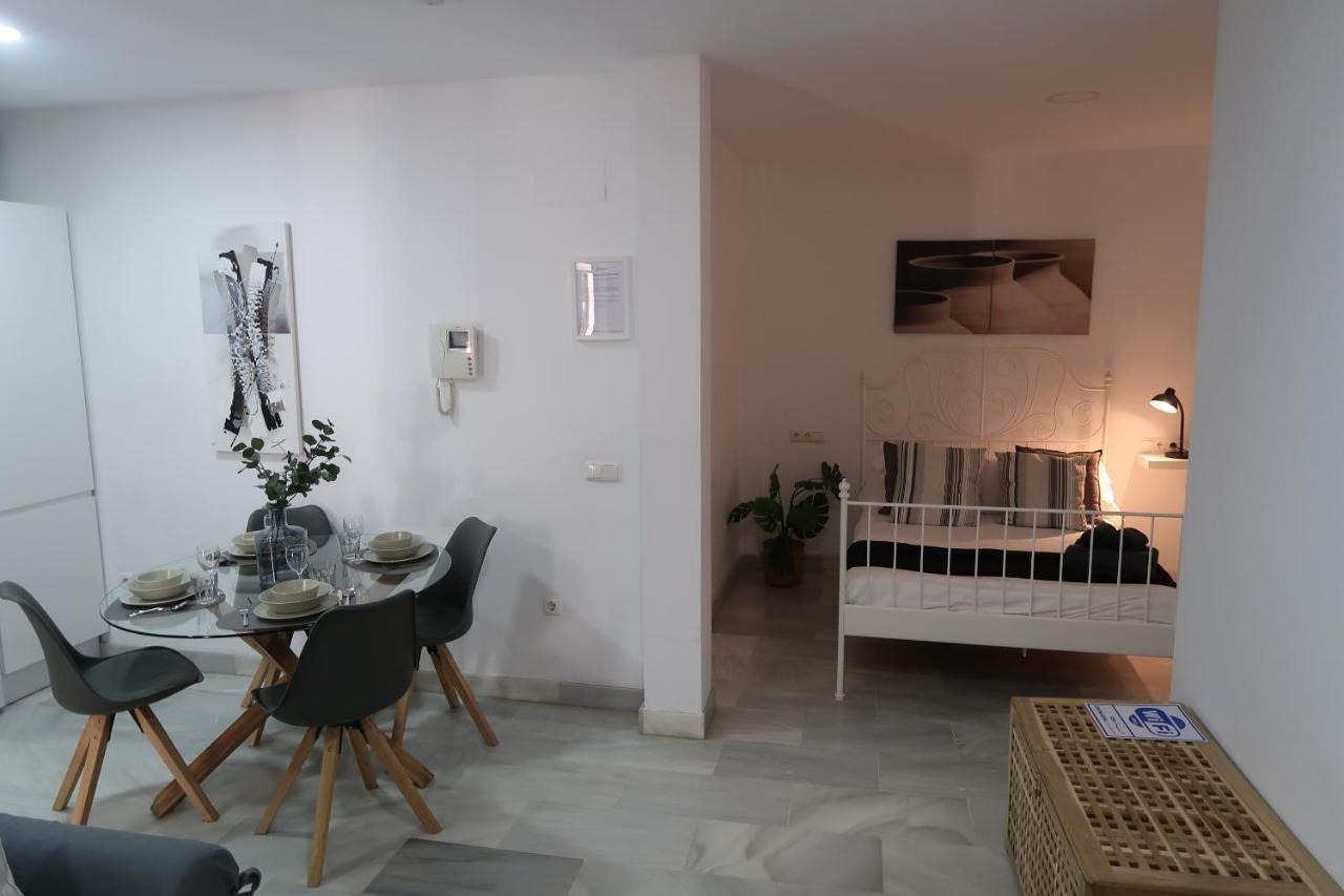 J & E Malaga Center Apartamentos Exteriér fotografie